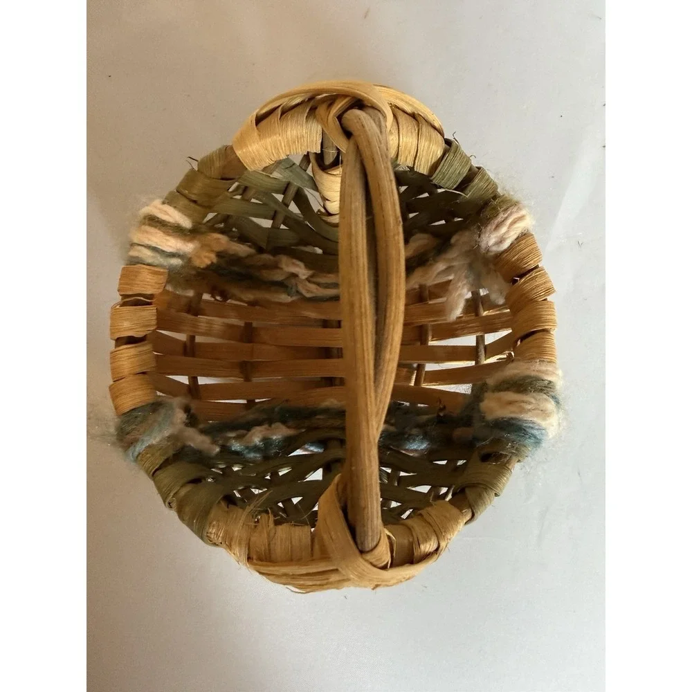 Vintage Small Buttocks Basket HANDMADE God Eye Yard Woven Cottage Farm Gathering